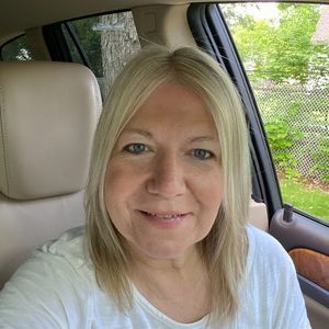 Meet your Posher, Gloria